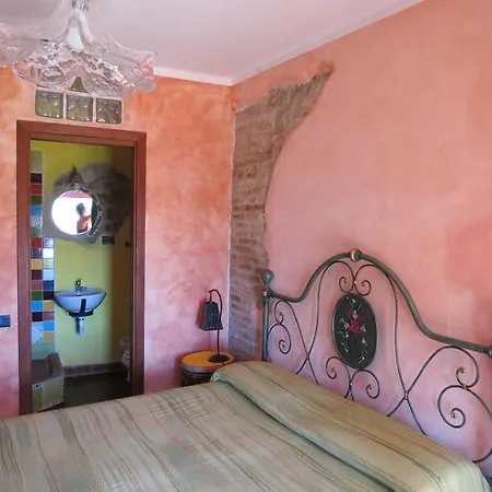 Frühstückspension Il Borgo Sulla Collina Civitella Benazzone