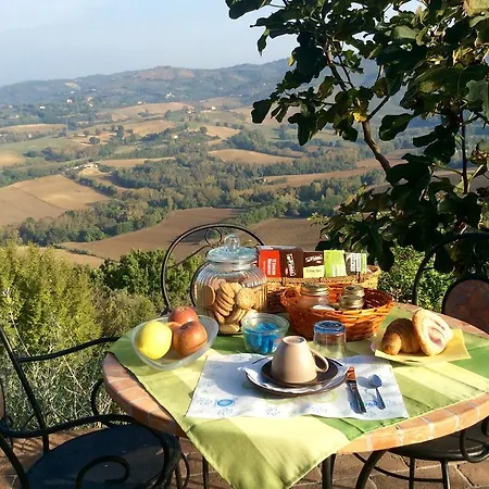 Il Borgo Sulla Collina Frühstückspension Civitella Benazzone